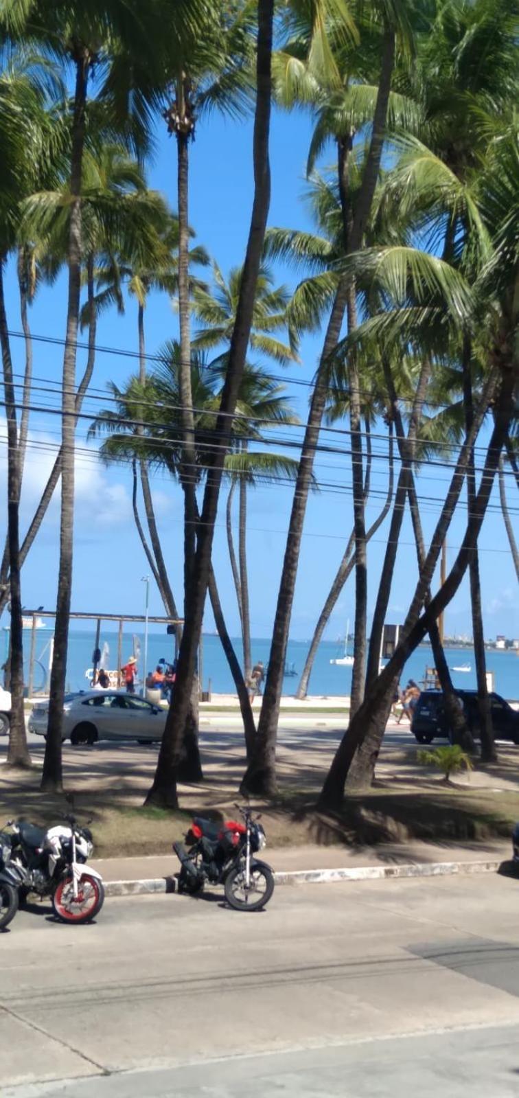 Ponta - Beira Mar Apartamento *